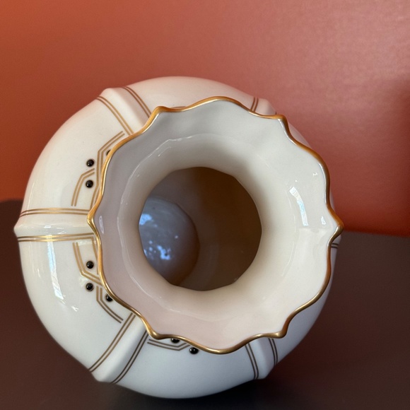 Lenox Vase "Vanguard Collection" 1990's Raised dots, Art Deco motif  7" T - Picture 10 of 11